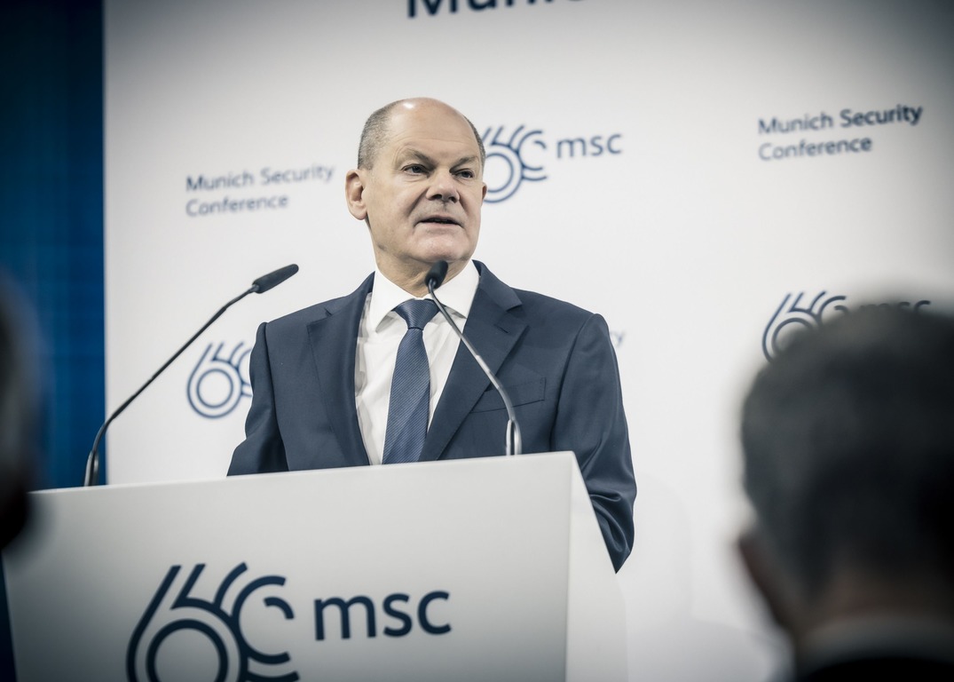 Снаряди замість слів. Що Україна чекає від Заходу і як війна змінює політику Європи